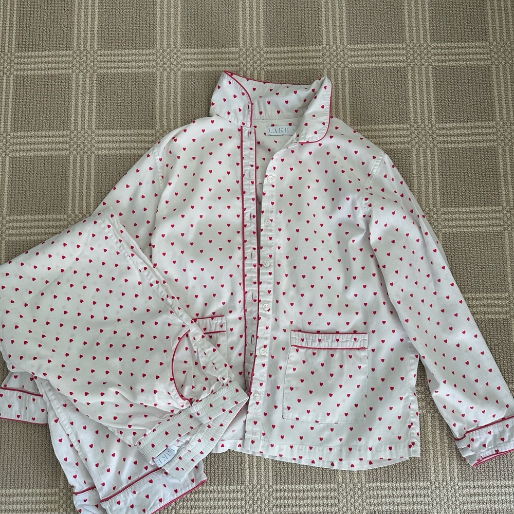 Lake Heart Valentine’s Day Pajamas pink and white size S small